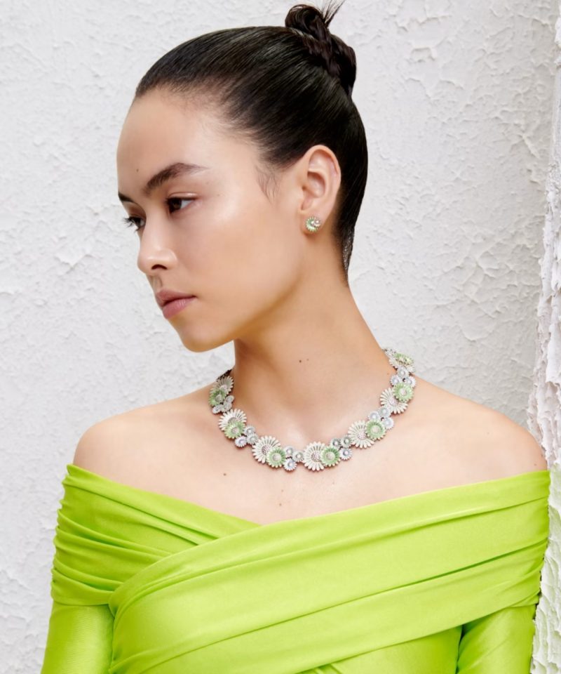 Alternative view of Daisy Halsskjede, Hvit og Grønn