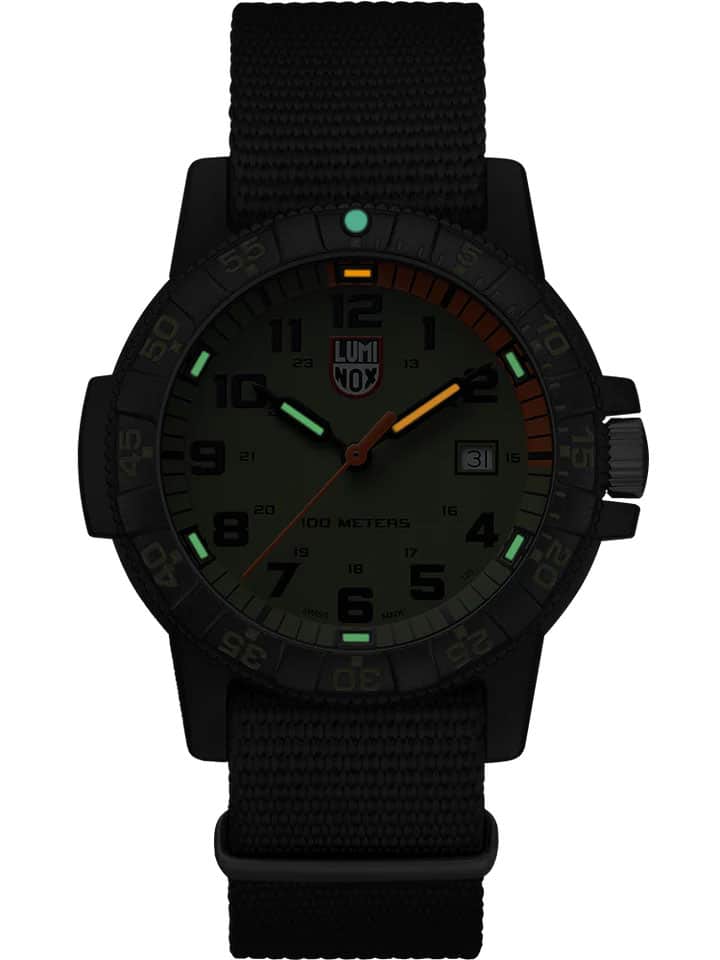 Alternative view of Leatherback Sea Turtle 44mm - Grønn / Sort Nato