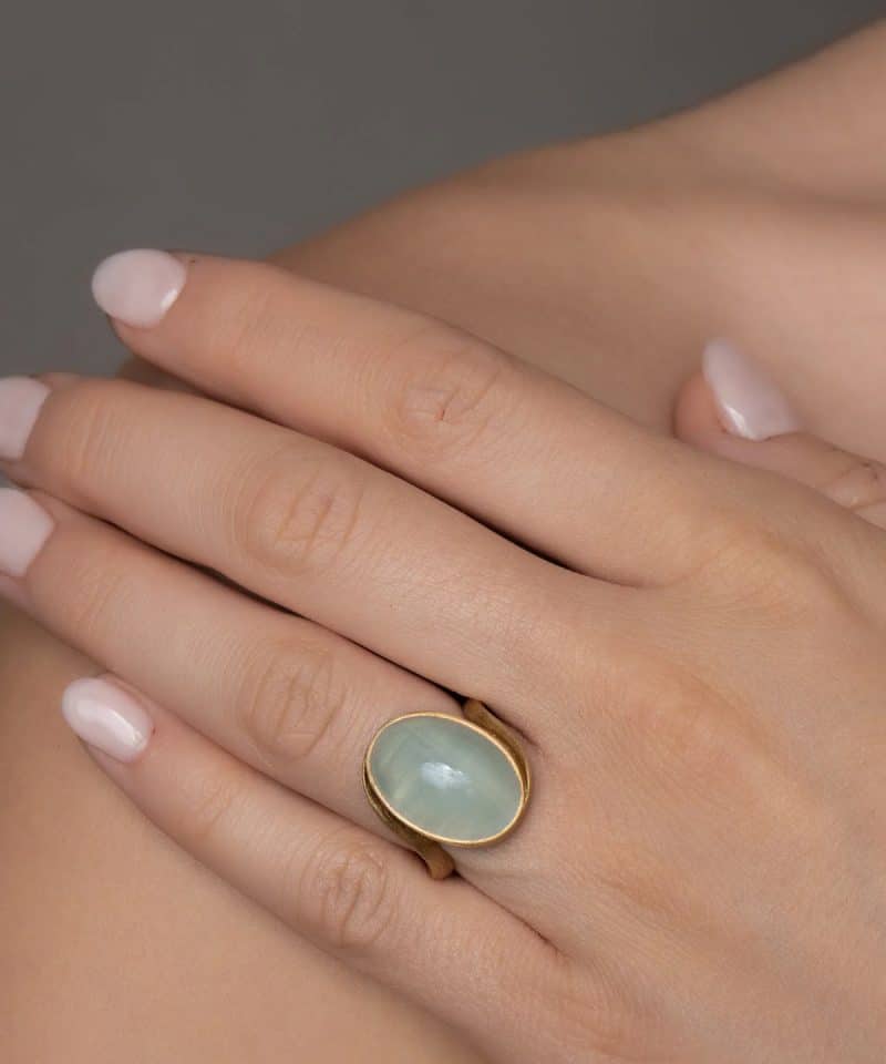 Alternative view of Vega Ring i gull med Akvamarin stor