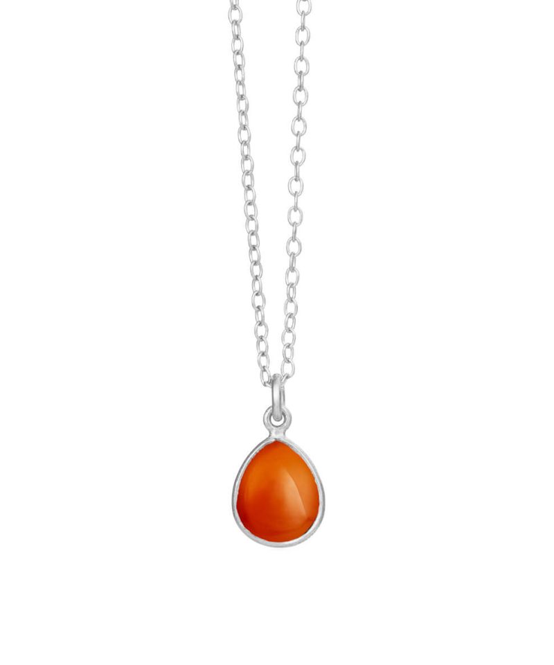 Halskjede i sølv med karneol