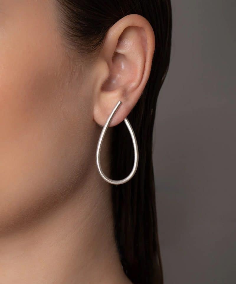 Alternative view of Kharisma øreringer sølv stor