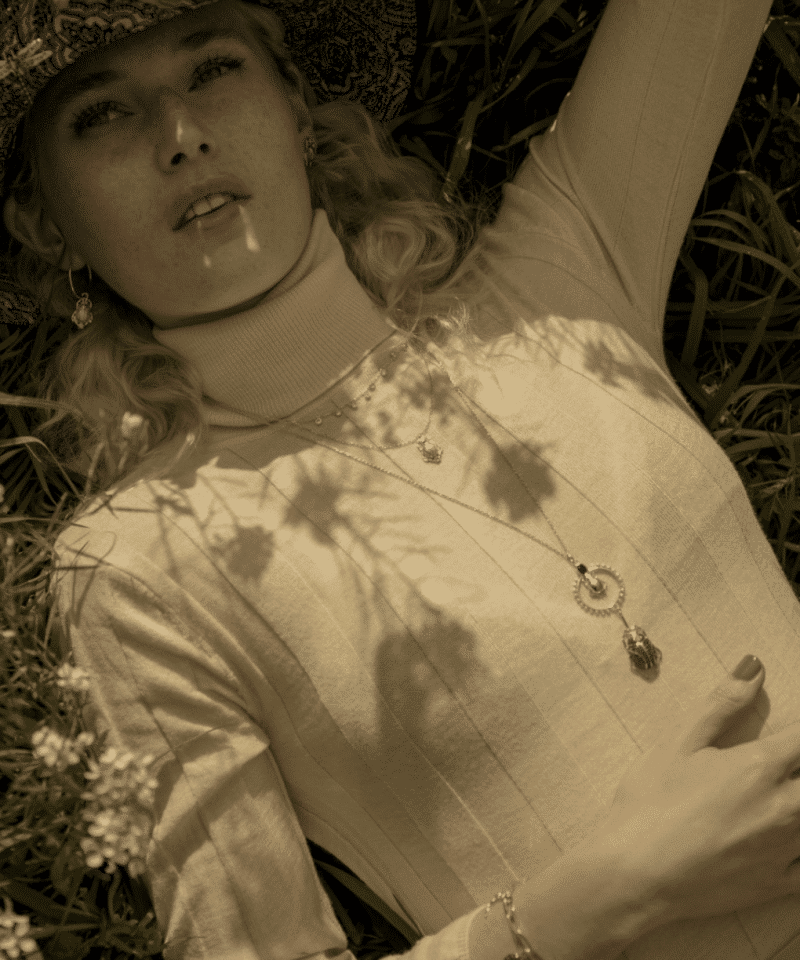 Alternative view of Halssmykke, sølv