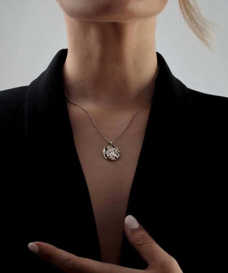 Alternative view of Halssmykke sølv