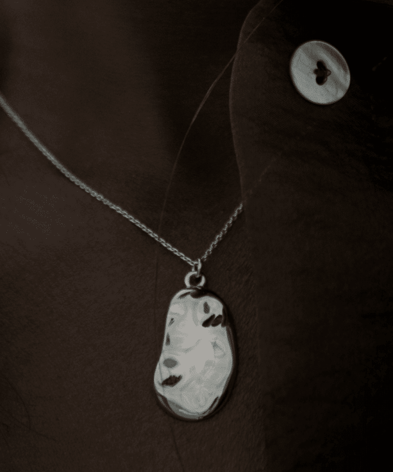 Alternative view of Halssmykke, sølv