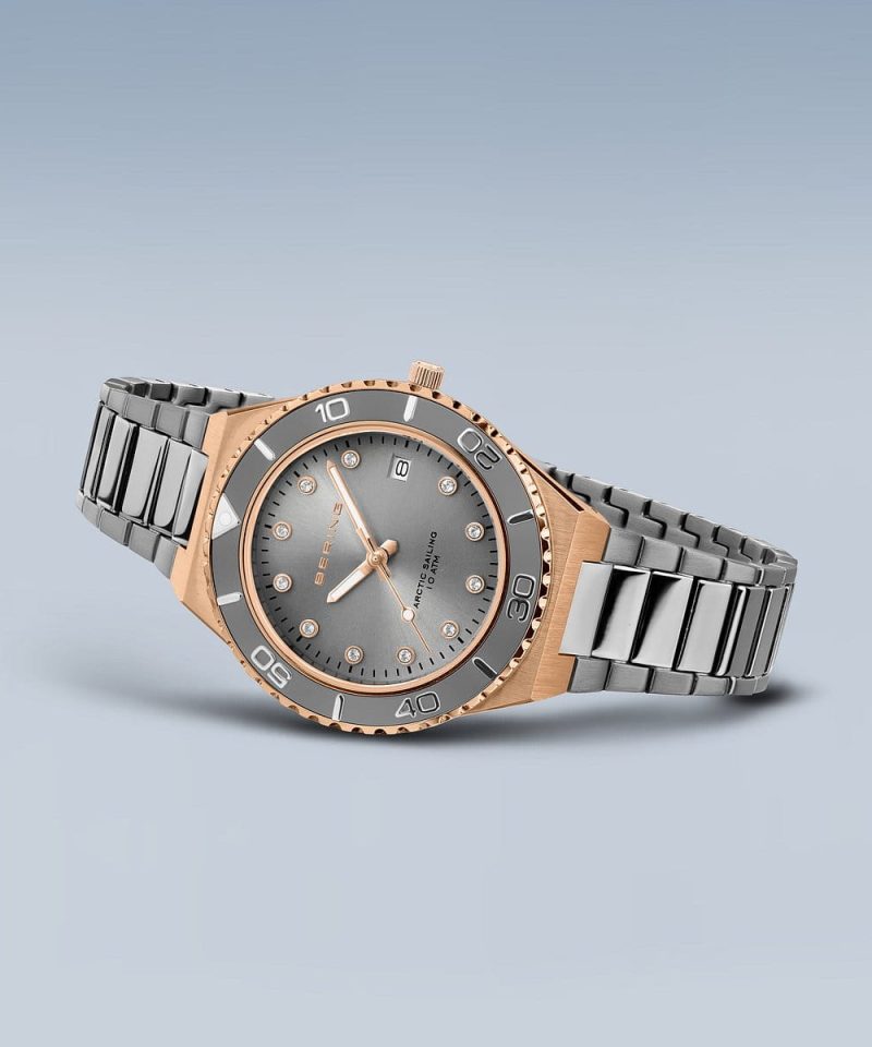 Alternative view of Classic Arctic Sailing - 18936-769