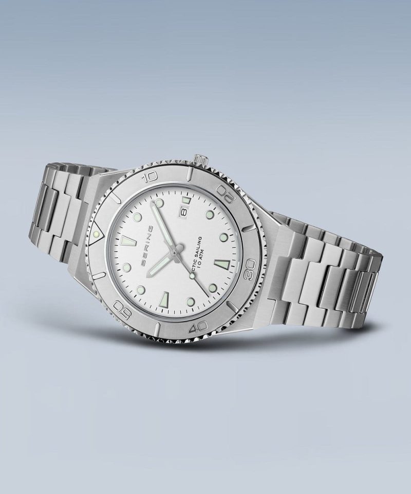 Alternative view of Classic Arctic Sailing - 18940-704