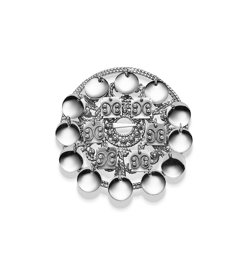 Otteren Bunadsølv - Oksidert med kjørner Bringesølje