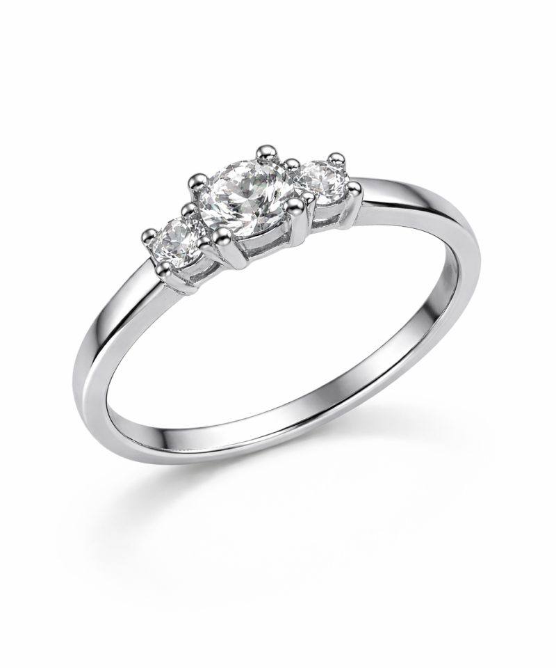 Ring i hvitt gull med diamanter - 0,35ct