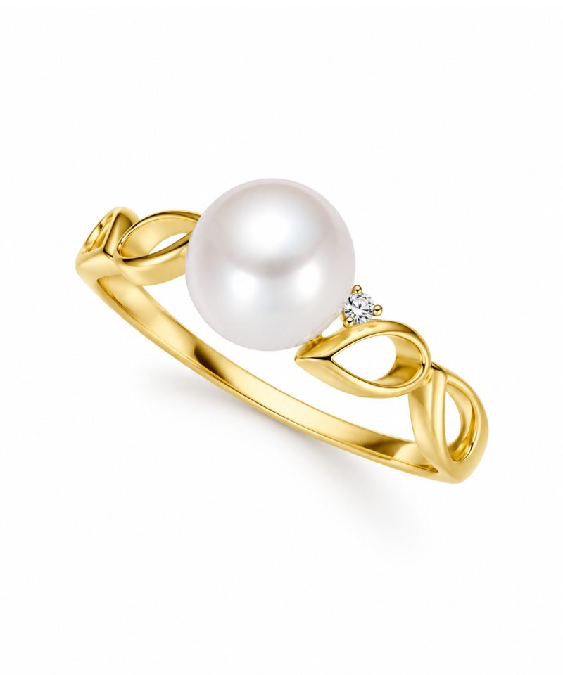 Ring i gult gull, Ferskvannsperle og diamant 0,01 ct