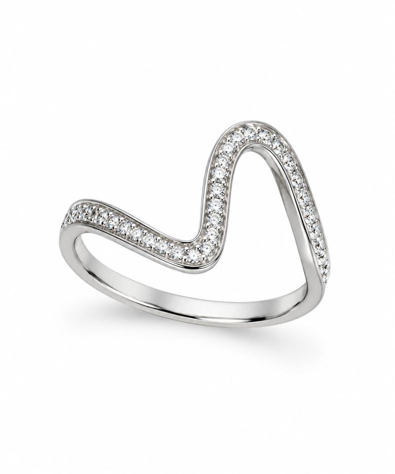 Ring i hvitt gull, Diamanter 0,09 ct
