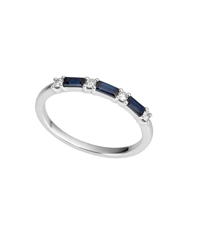 Ring i hvitt gull med safirer og diamanter 0.12ct