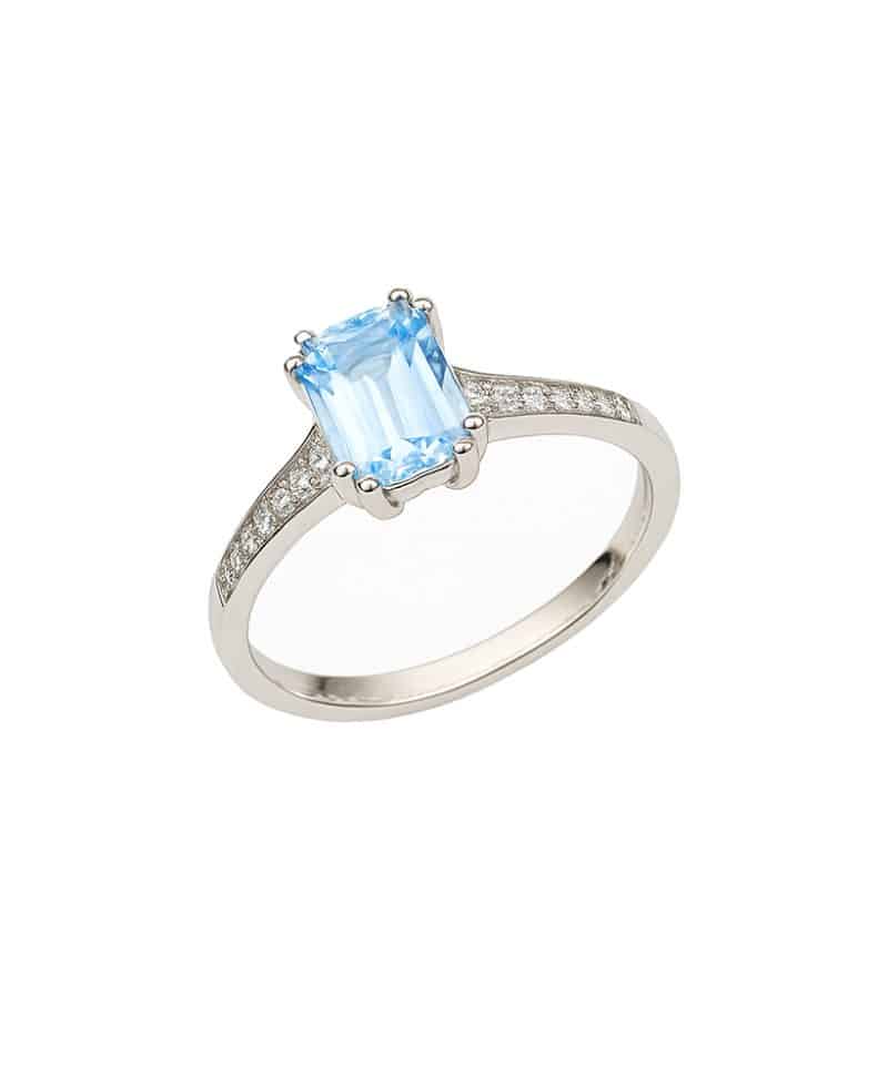 Ring hvitt gull med sky blue topas og diamanter 0,08ct w/si