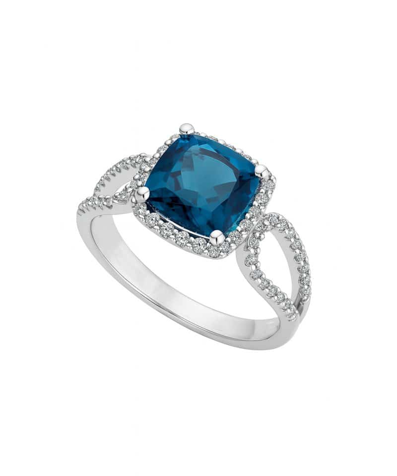 Diamantring hvitt gull 0.32ct med London Blue Topas