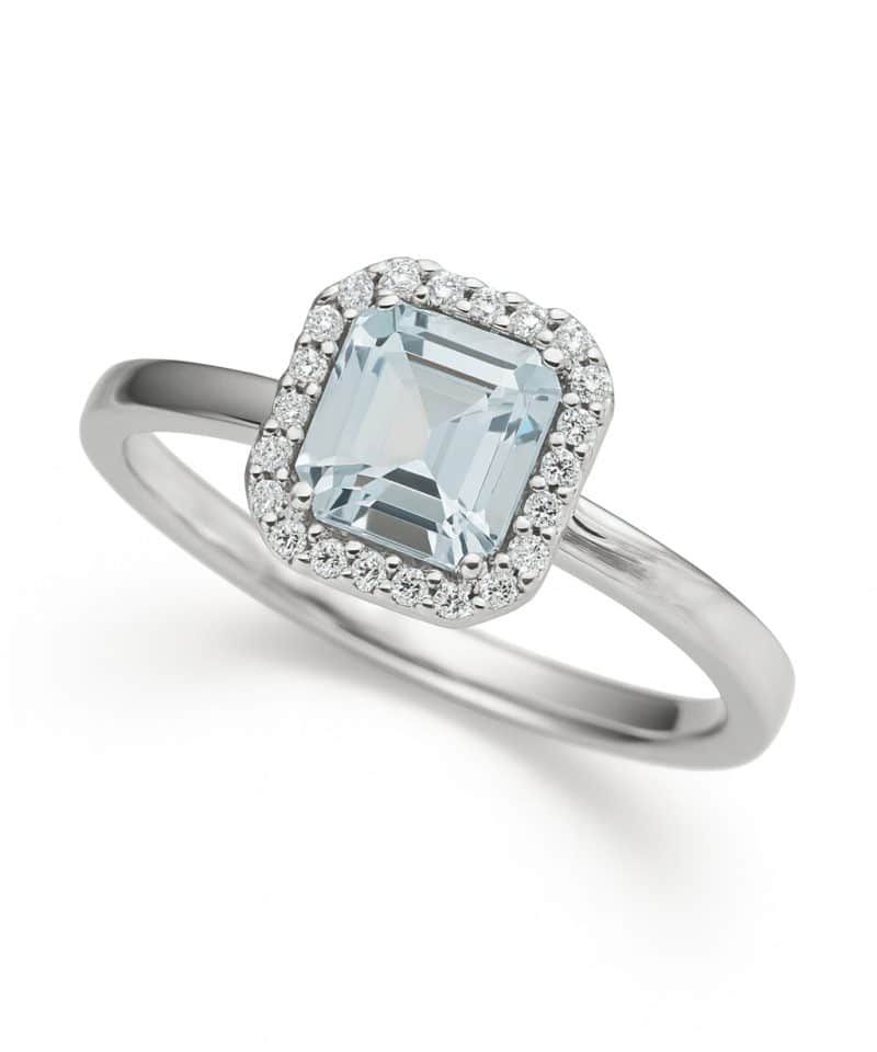 Ring i hvitt gull, Sky Blue Topas og Diamanter