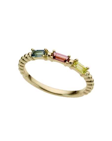 Ring i gult gull med baguetteslipte steiner