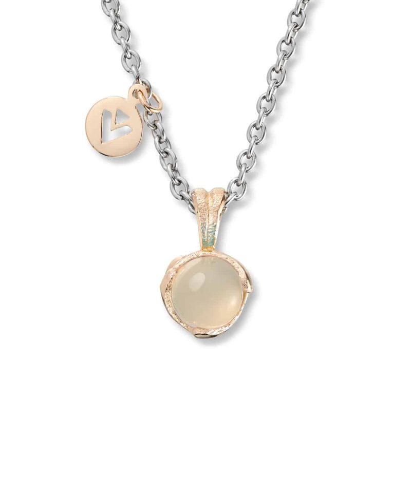 Blome - Anheng i gull med hvit månesten