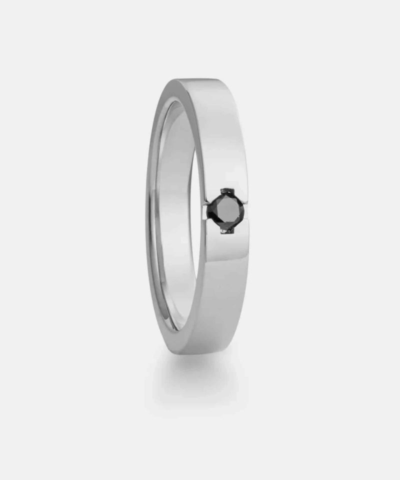 Majestetisk - Ring i hvitt gull med sort diamant, Herre