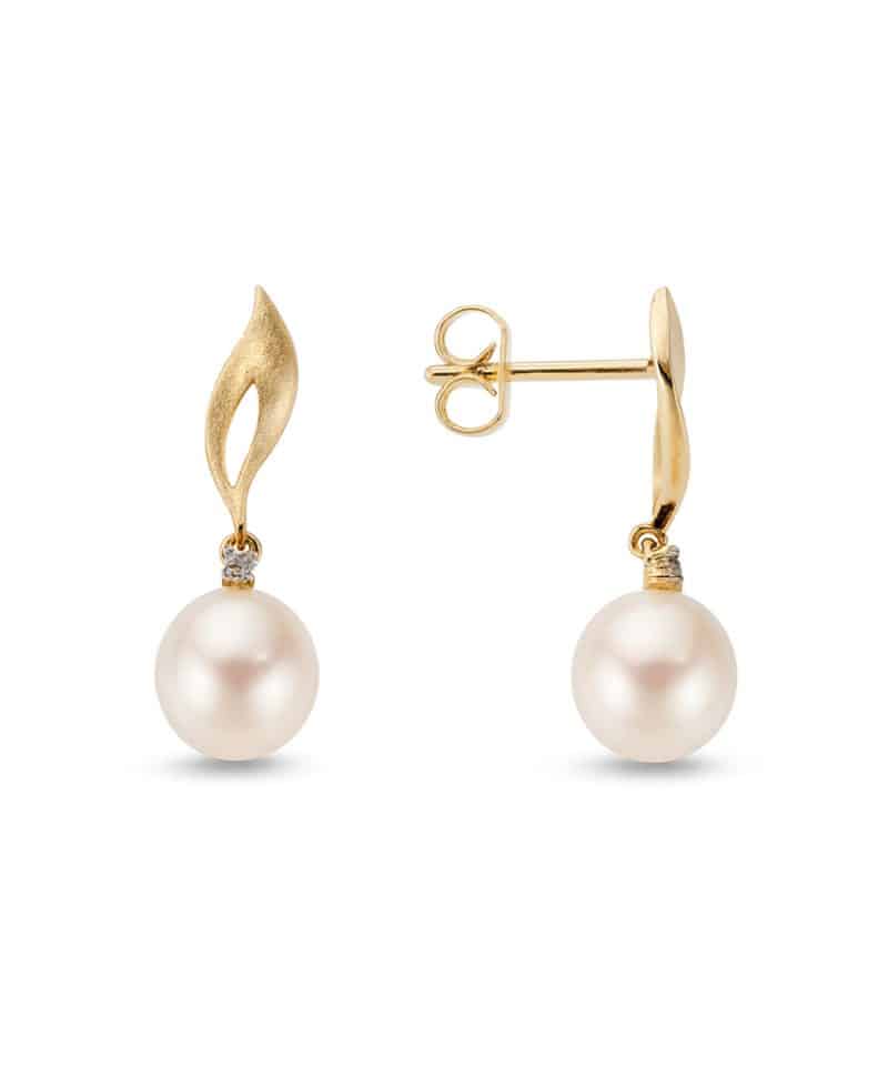 Ørepynt i gult gull, Ferskvannsperle og Diamanter 0,03ct