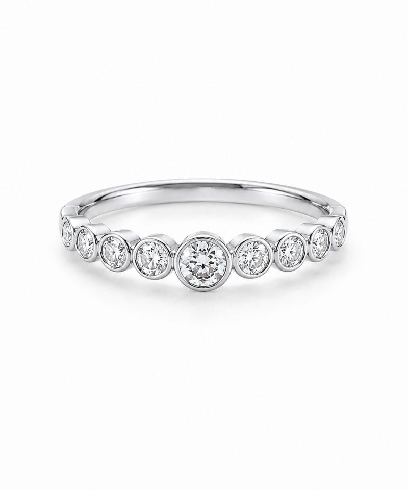 Alternative view of Ring i hvitt gull med diamanter 0,37ct W SI