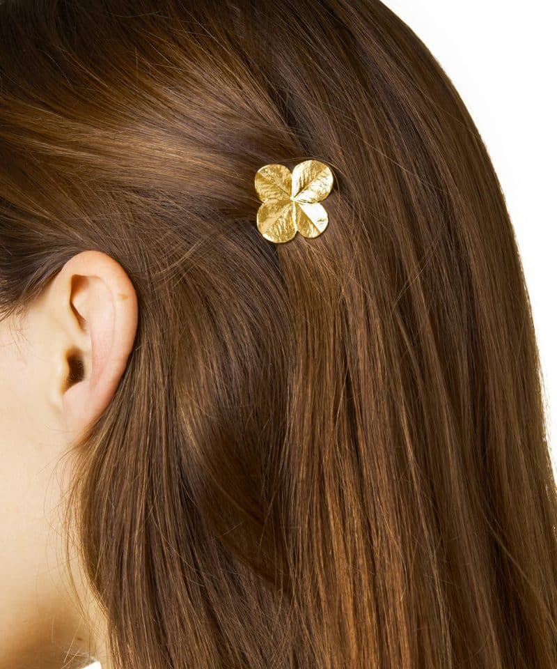 Alternative view of Firkløver hårspenne forgylt