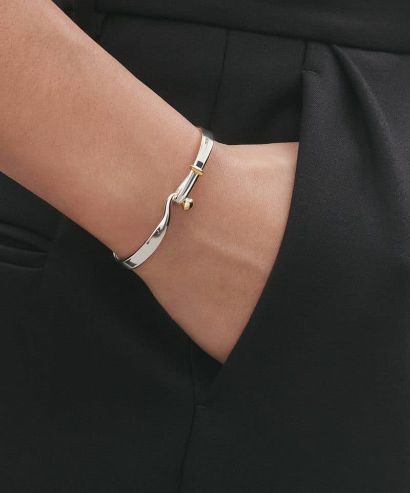 Alternative view of Torun Armring, Large