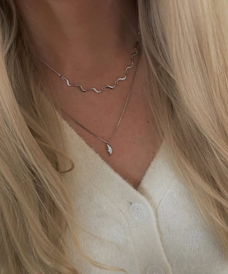 Alternative view of Stella Necklace Silver