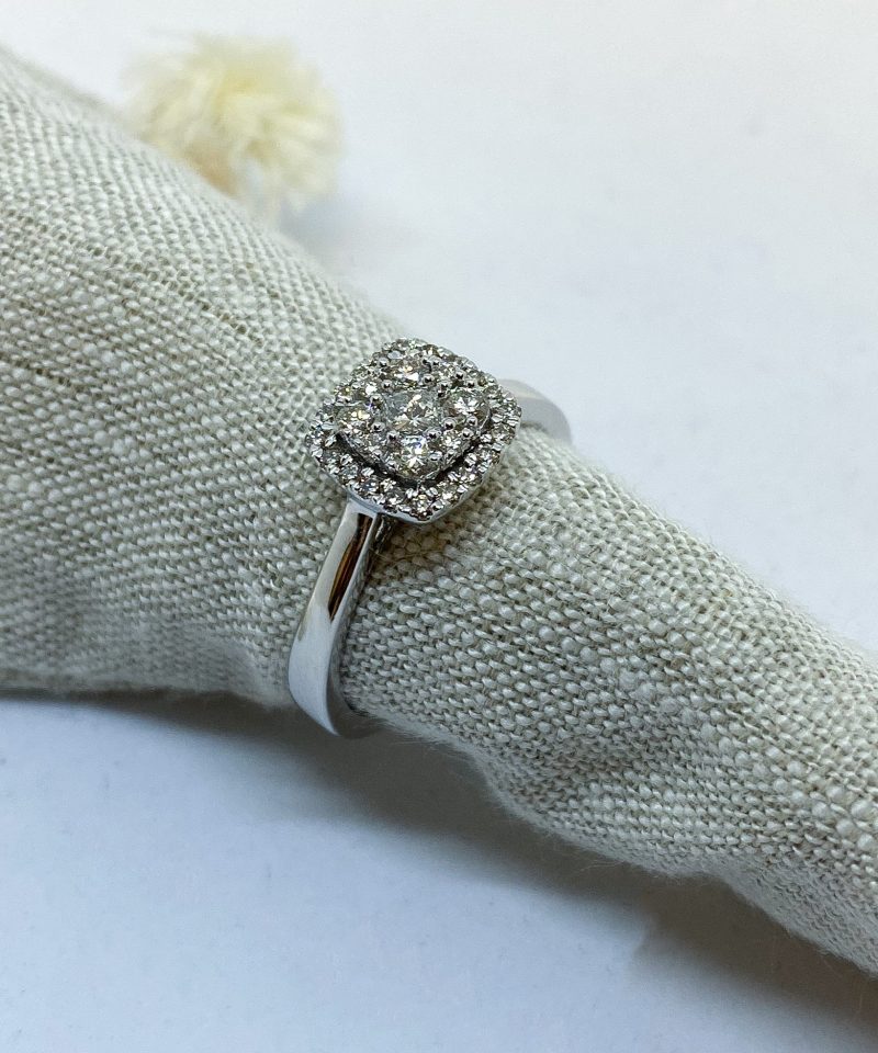 Ring hvitt gull 0,49ct Tw/si, Strl 56