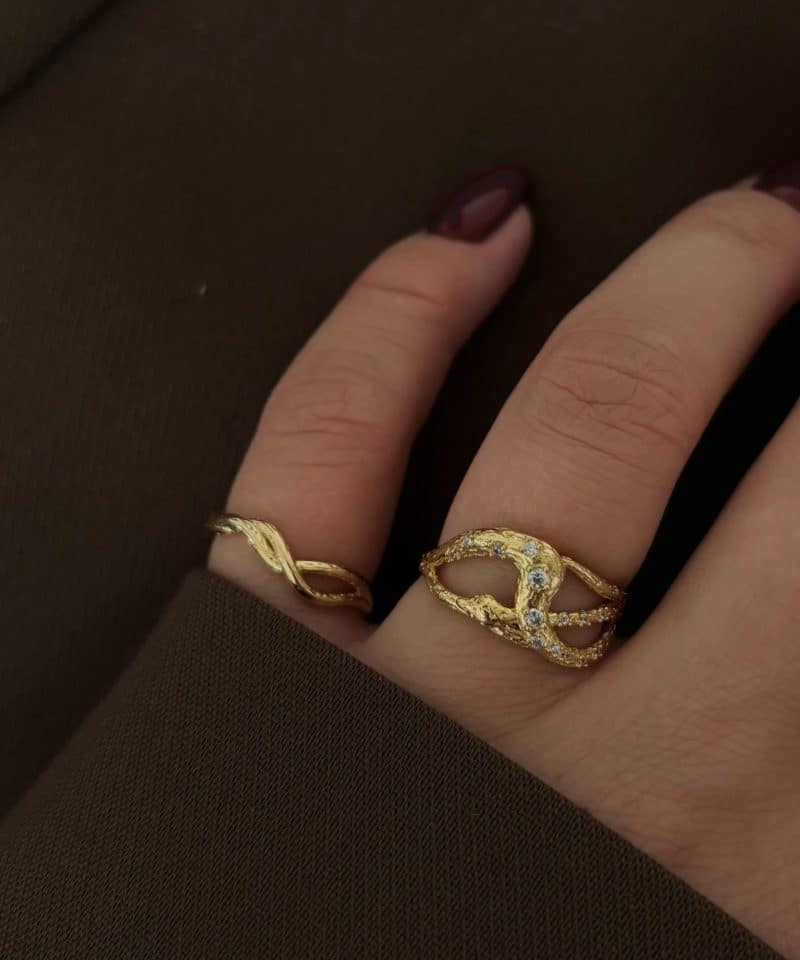 Alternative view of Sarpa Ring - Gold plated