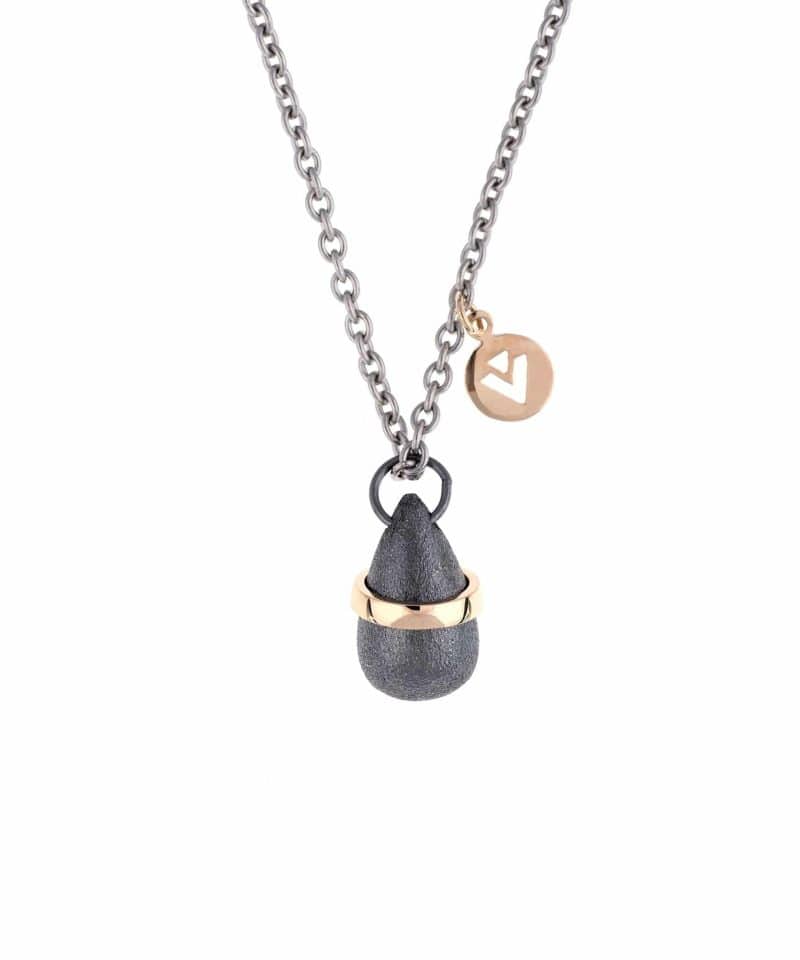 Dråpe - Anheng i oksidert sølv med gult gull bånd, liten