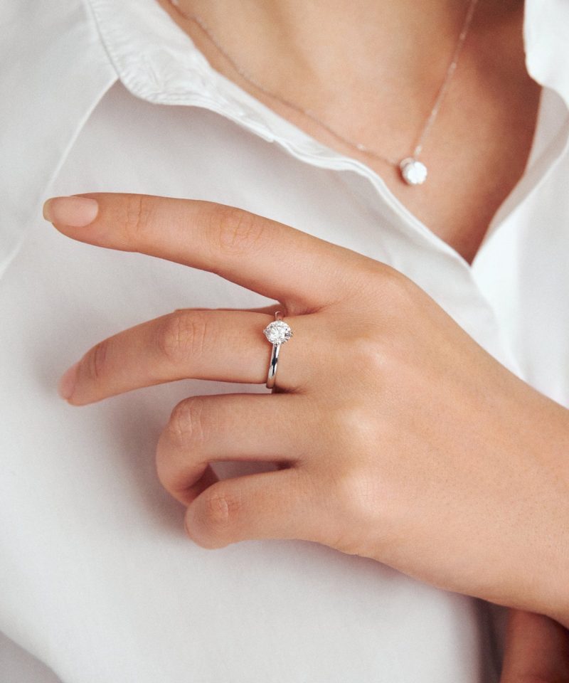Alternative view of Sif Jakobs Jewellery Ring Venice Solitaire - 14k yellow gold or white gold 0.50-3.00 ct TW G-H VS lab-grown diamonds