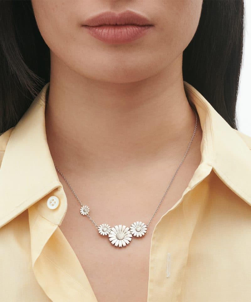 Alternative view of Daisy Anheng